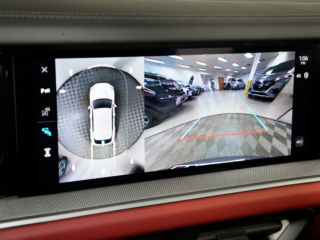 Certified 2024 Porsche Cayenne AWD/4WD image 32