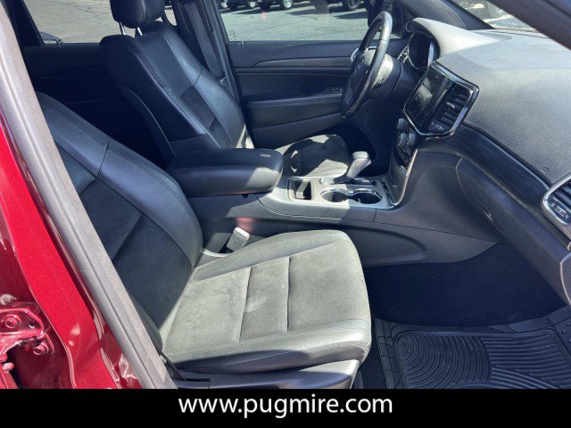 Used 2019 Jeep Grand Cherokee Laredo w/ Laredo X Package RWD image 13