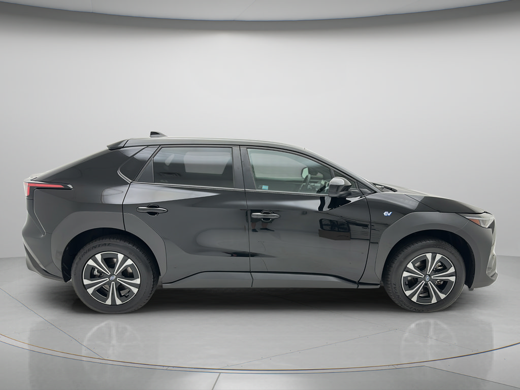 Used 2023 Subaru Solterra AWD image 6