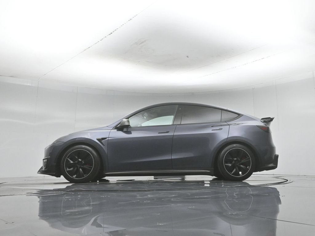 Used 2023 Tesla Model Y Long Range AWD/4WD image 6