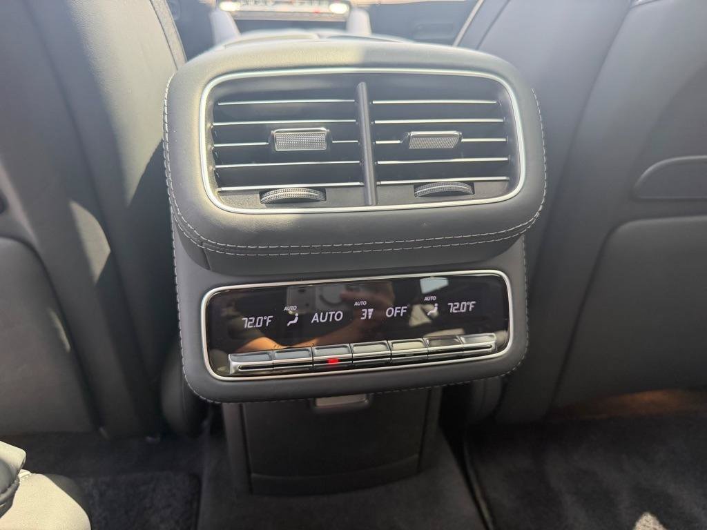Used 2024 Mercedes-Benz Maybach GLS 600 4MATIC image 55