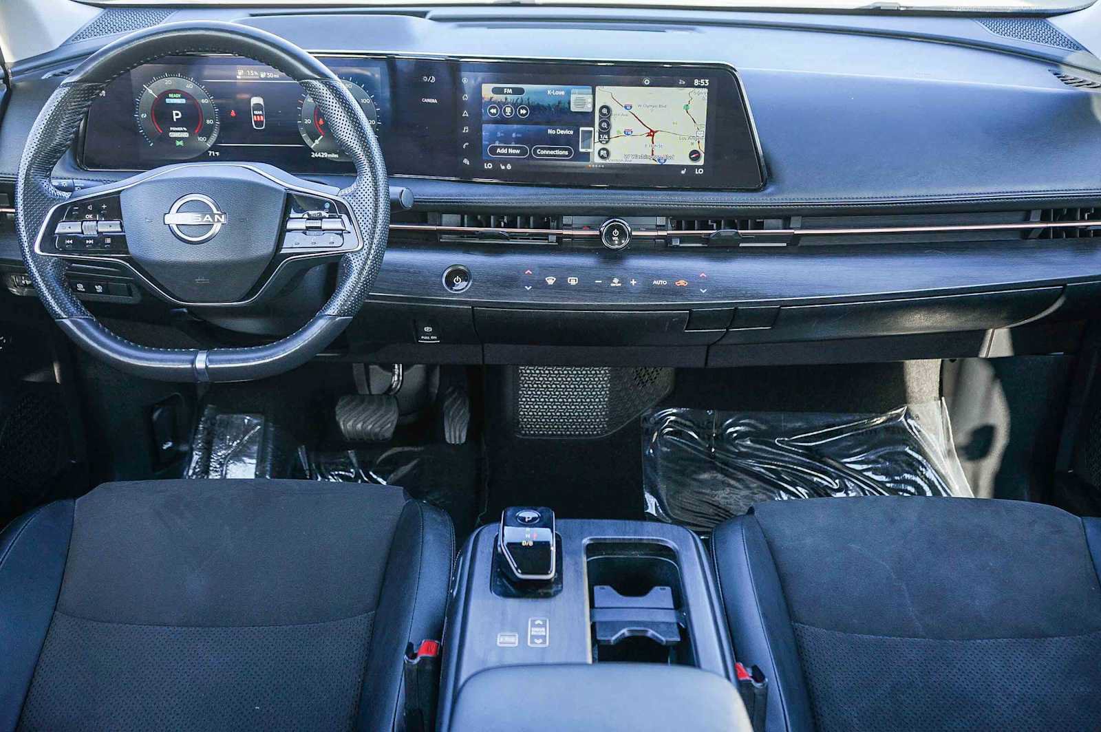 Used 2024 Nissan Ariya FWD image 12