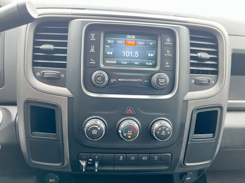 Used 2014 RAM 2500 Tradesman w/ Chrome Appearance Group AWD/4WD image 13