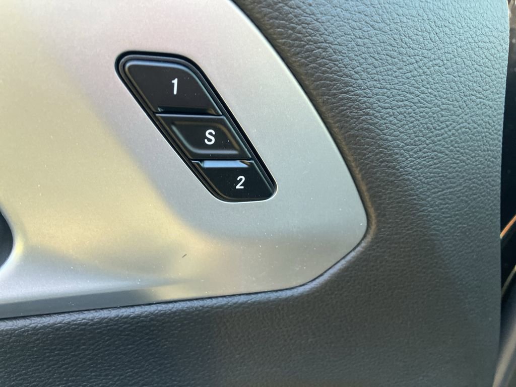 New 2026 Chrysler Pacifica Limited w/ S Appearance Package AWD/4WD image 30