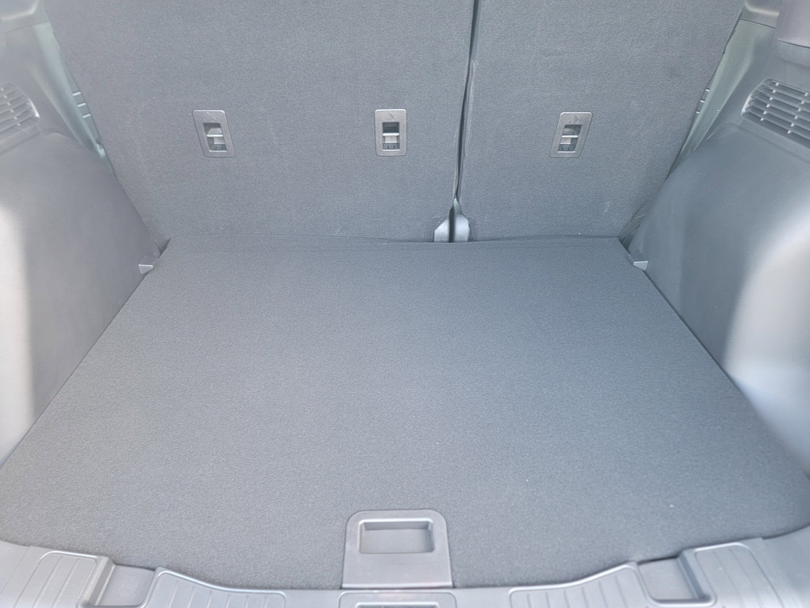 New 2024 Ford Escape SE w/ PHEV Premium Package image 13