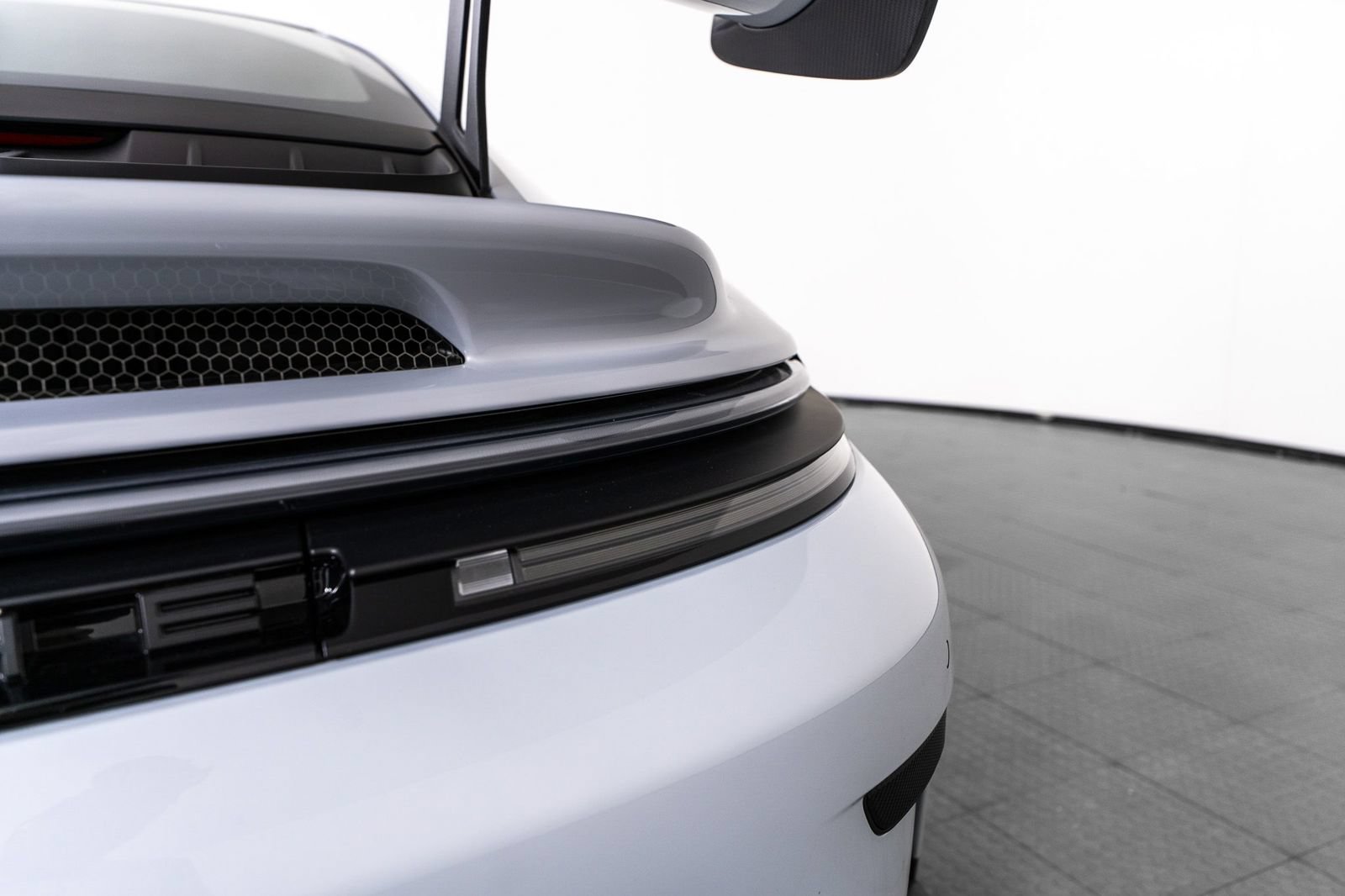 Used 2025 Porsche 911 GT3 RWD image 29