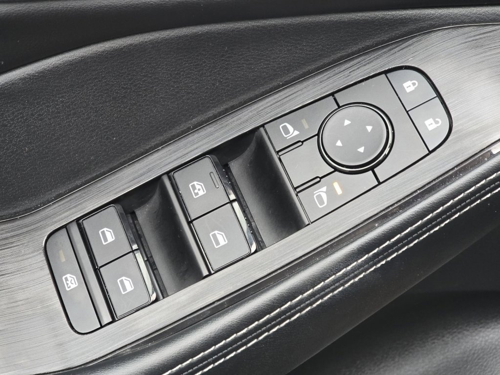 Certified 2024 Nissan Rogue SV w/ SV Premium Package image 21