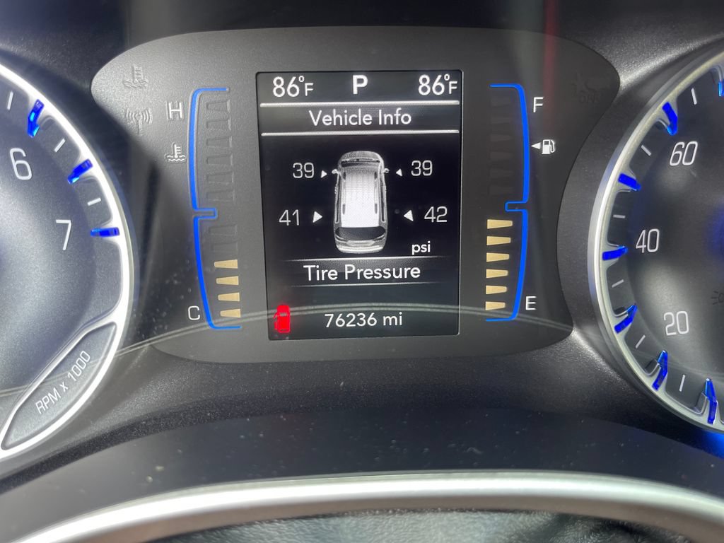 Used 2023 Chrysler Voyager LX FWD image 20