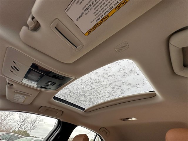 Used 2022 Lexus UX 250h w/ Premium Package image 27