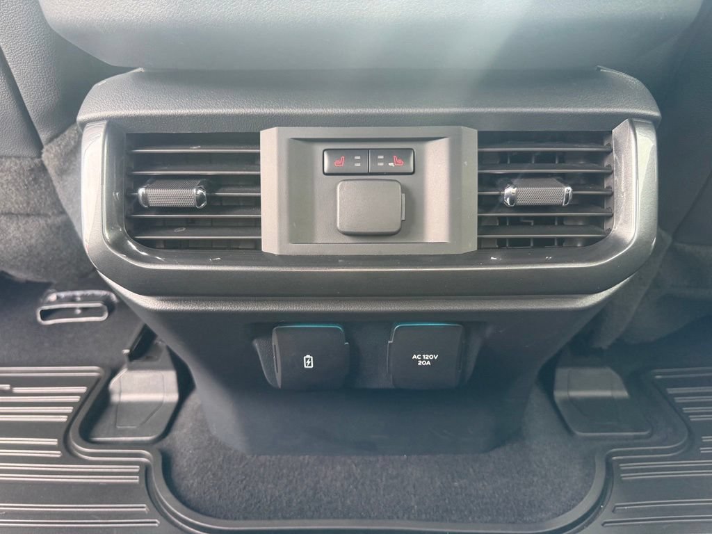 Used 2023 Ford F150 Lariat w/ Equipment Group 502A High AWD/4WD image 46