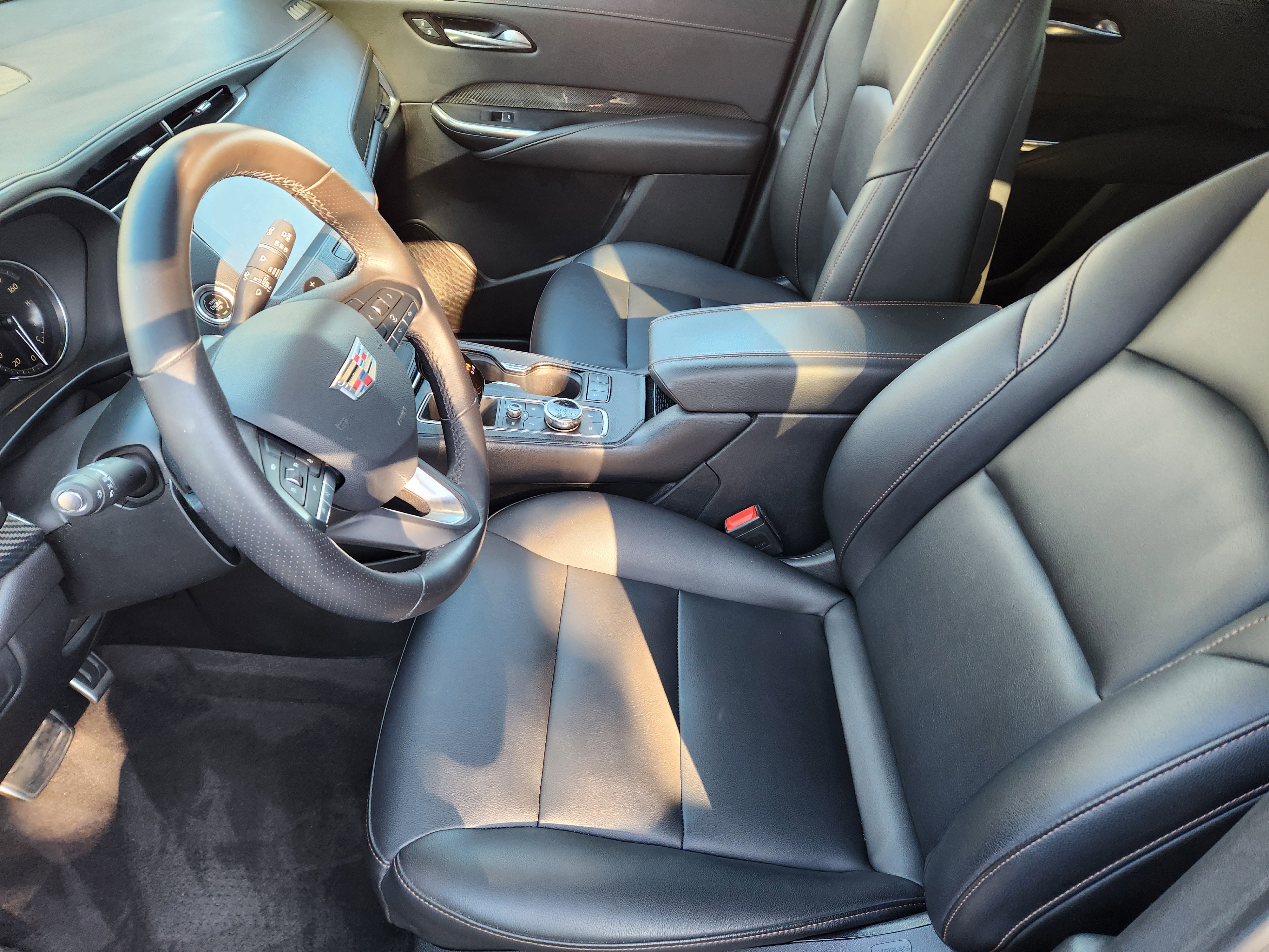 Used 2020 Cadillac XT4 Sport w/ Driver Awareness Package image 15