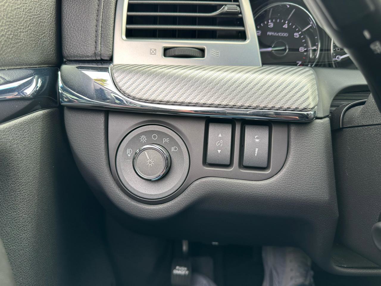 Used 2011 Lincoln MKS AWD w/ 201A Rapid Spec Order Code image 22