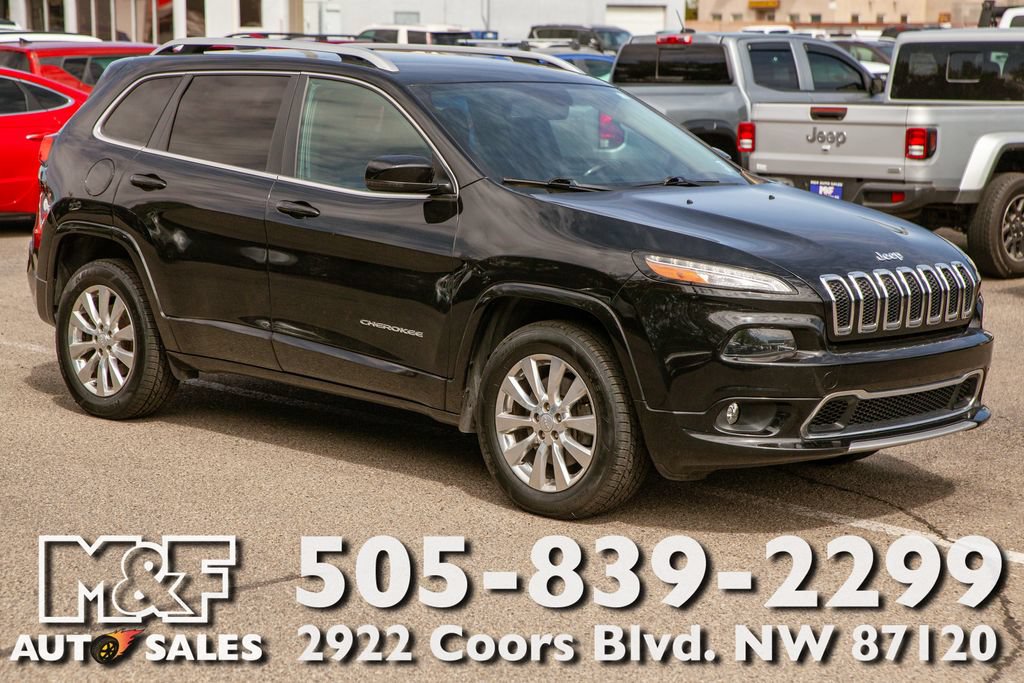 Used 2018 Jeep Cherokee Overland AWD/4WD image 1