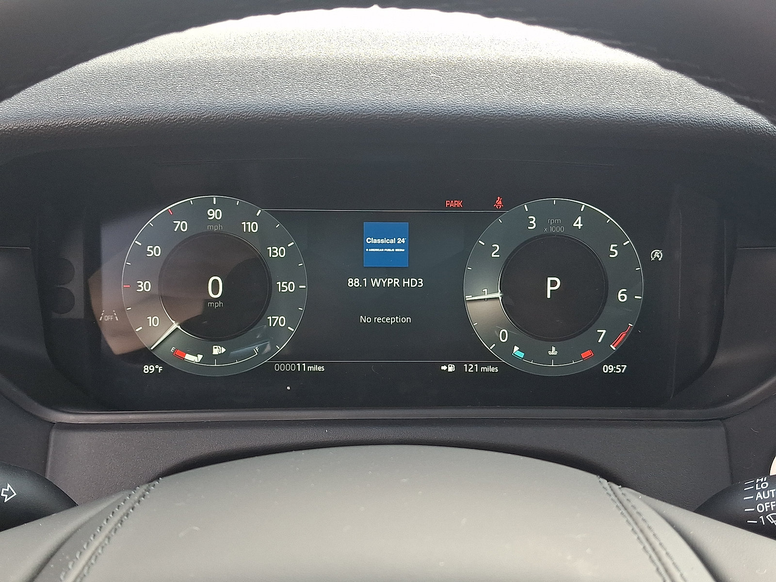 New 2026 Land Rover Range Rover Velar S AWD/4WD image 13