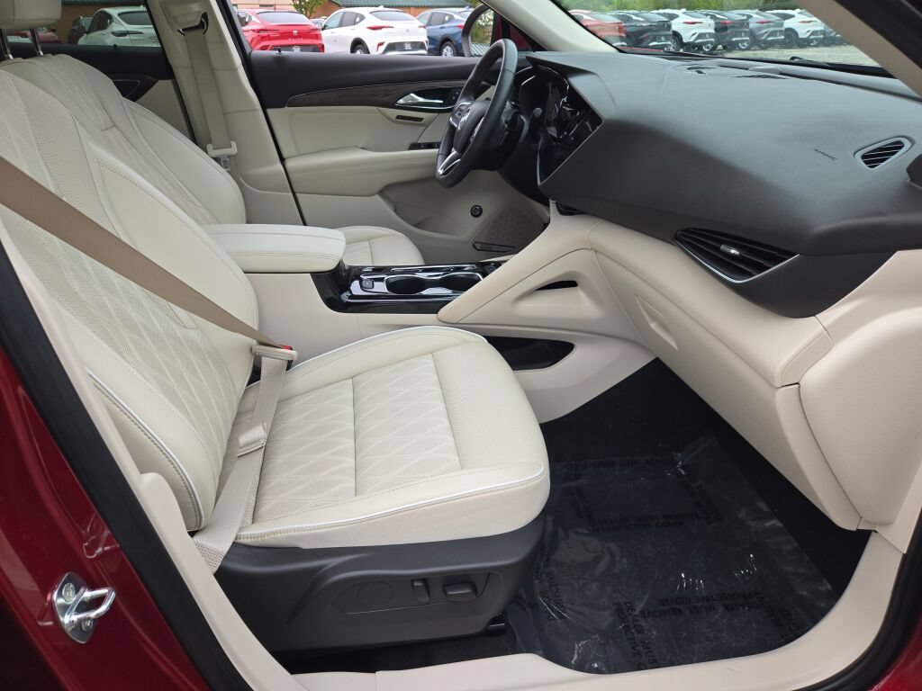 Used 2023 Buick Envision Avenir AWD/4WD image 6