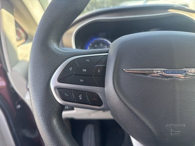 Used 2017 Chrysler Pacifica Touring Plus image 19