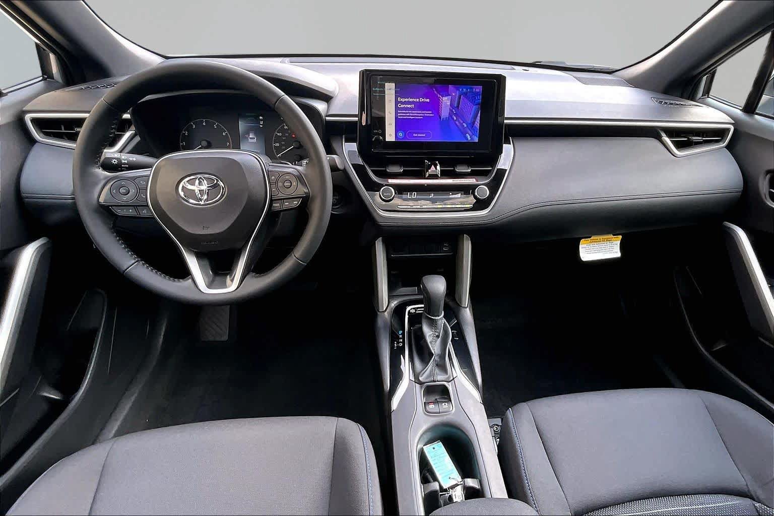 Used 2024 Toyota Corolla Cross AWD Hybrid w/ Moonroof Package image 16
