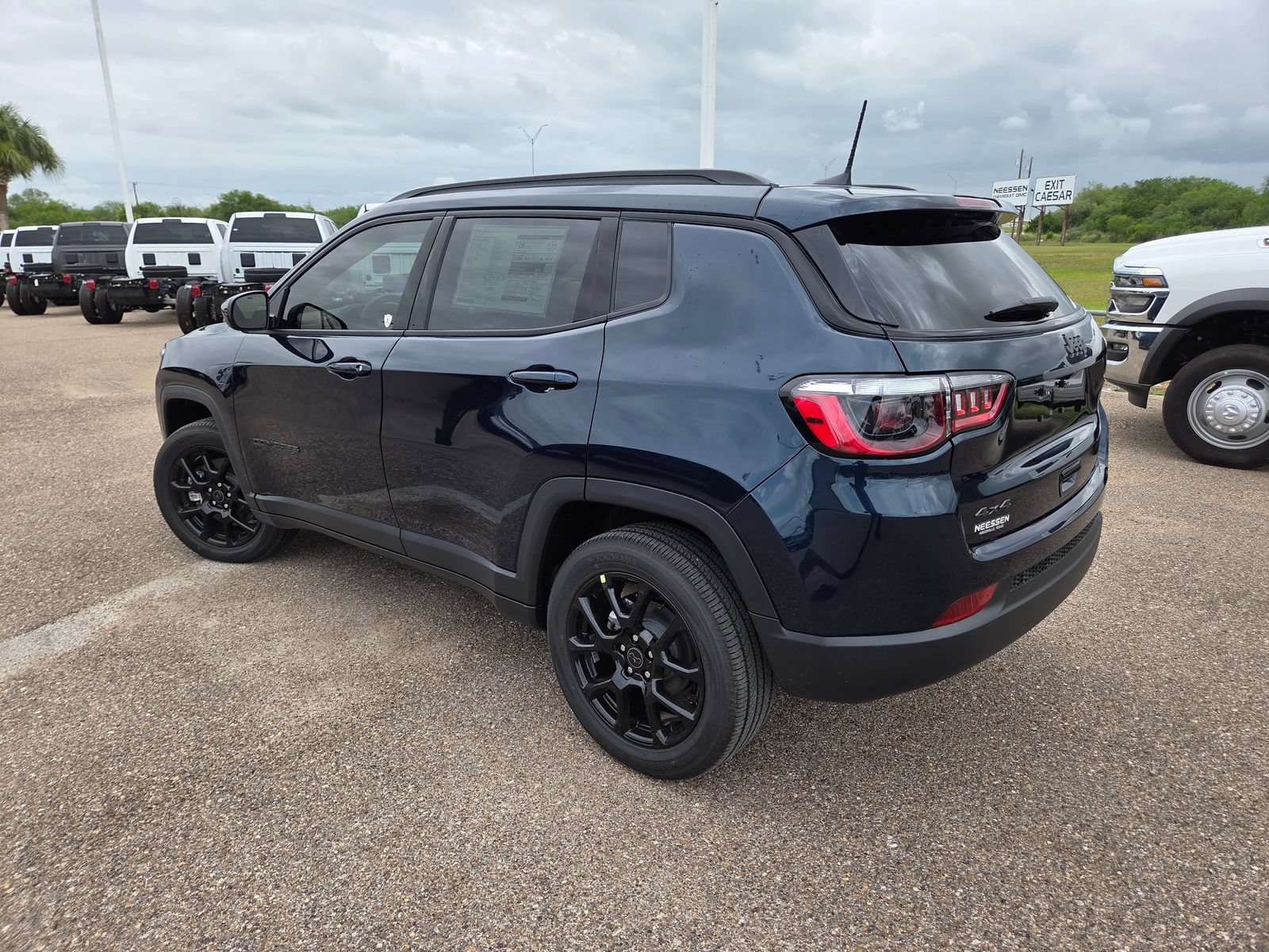 New 2026 Jeep Compass Latitude AWD/4WD image 5