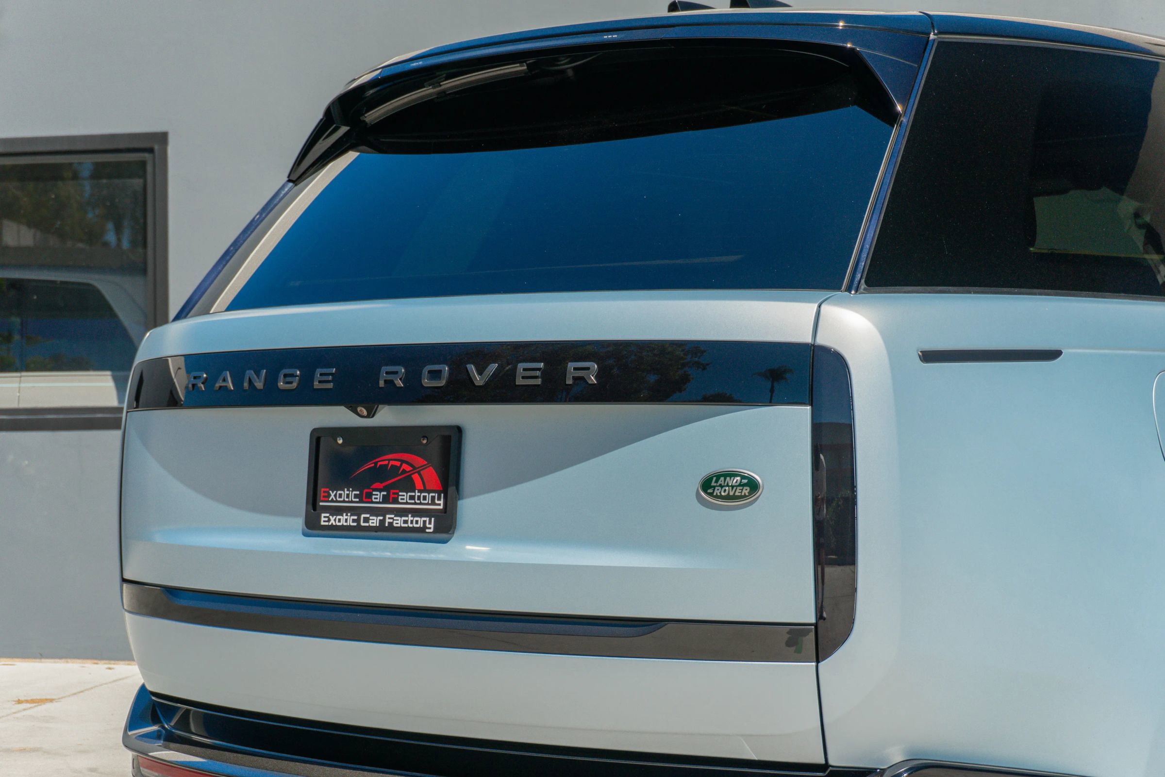 Used 2023 Land Rover Range Rover Autobiography image 43