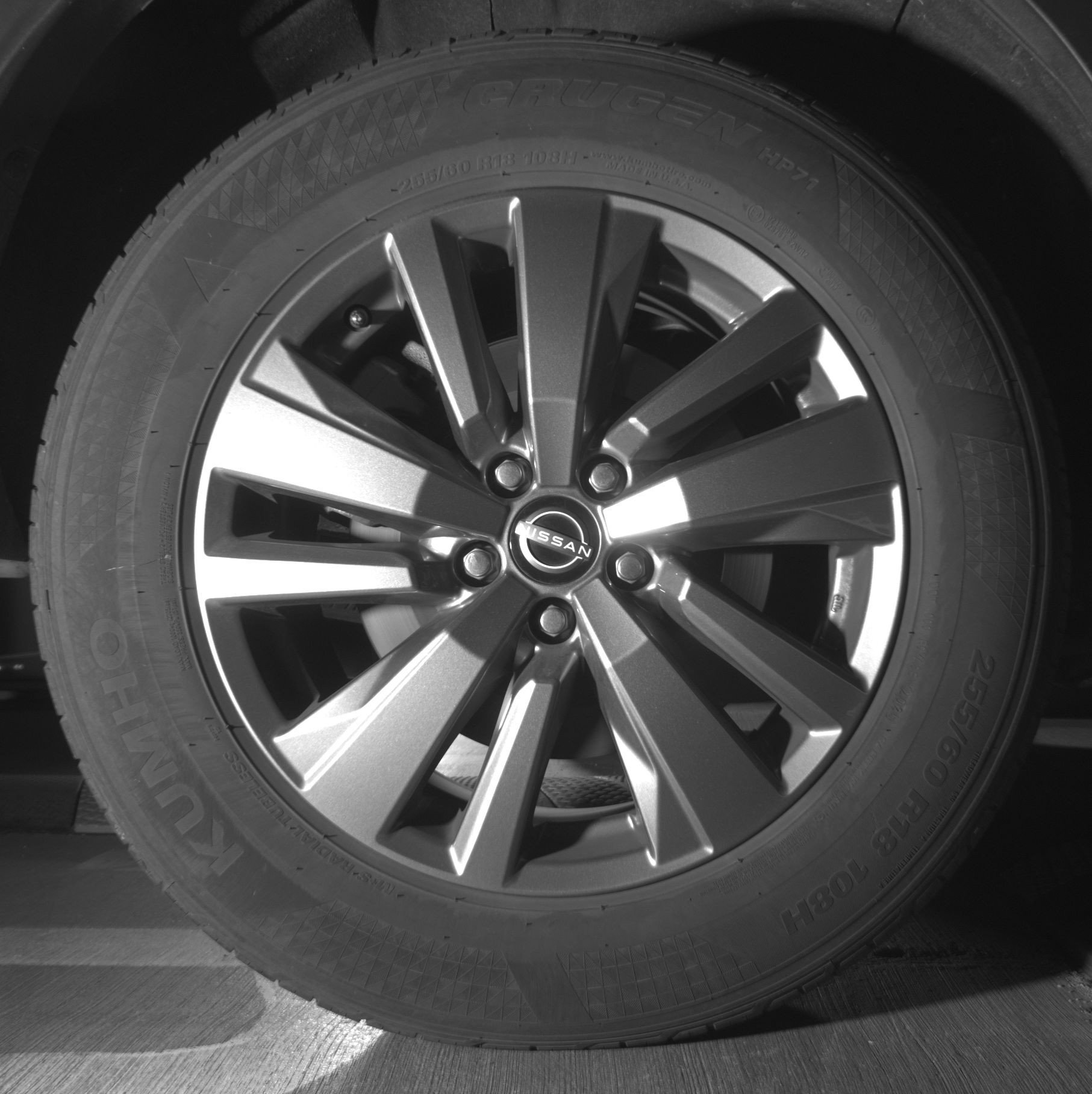 Used 2025 Nissan Pathfinder SV AWD/4WD image 15