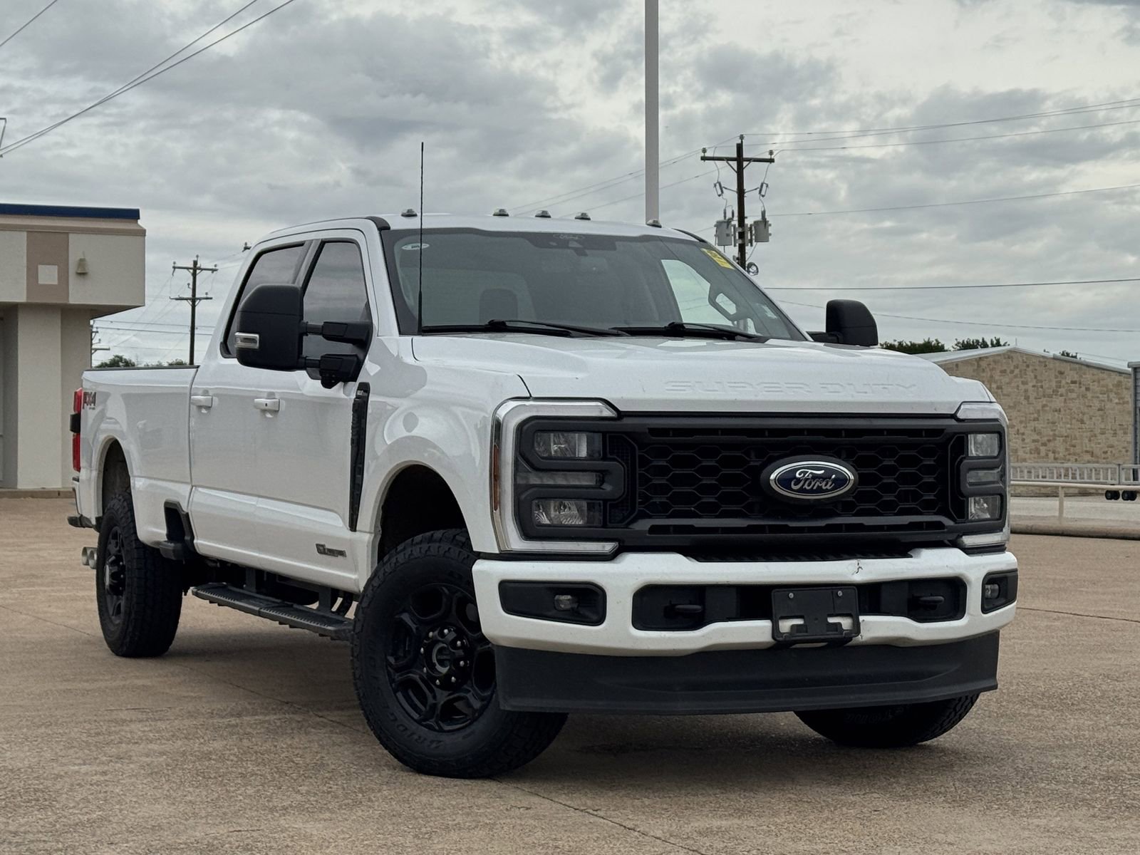 Used 2024 Ford F350 XLT w/ XLT Premium Package AWD/4WD image 2
