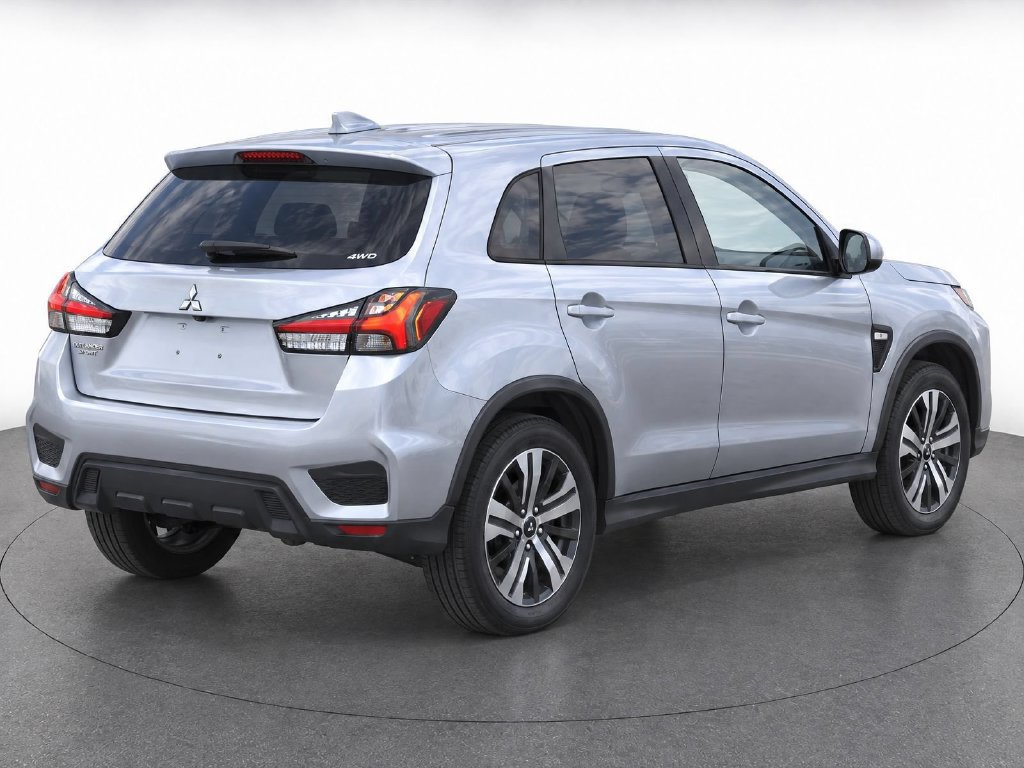 Used 2024 Mitsubishi Outlander Sport ES AWD/4WD image 6
