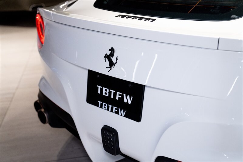 Used 2014 Ferrari F12 Berlinetta RWD image 8