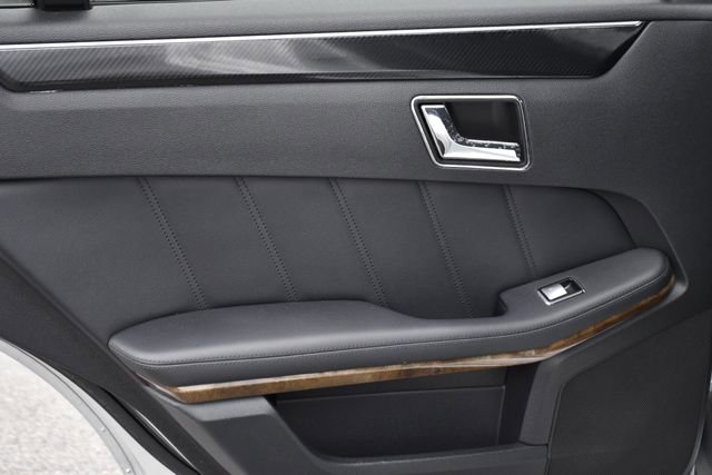 Used 2010 Mercedes-Benz E 350 Sedan image 24