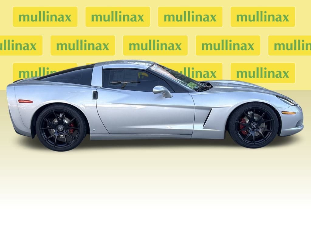 Used 2006 Chevrolet Corvette Coupe w/ Preferred Equipment Group image 2