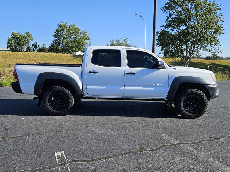Used 2015 Toyota Tacoma PreRunner image 13