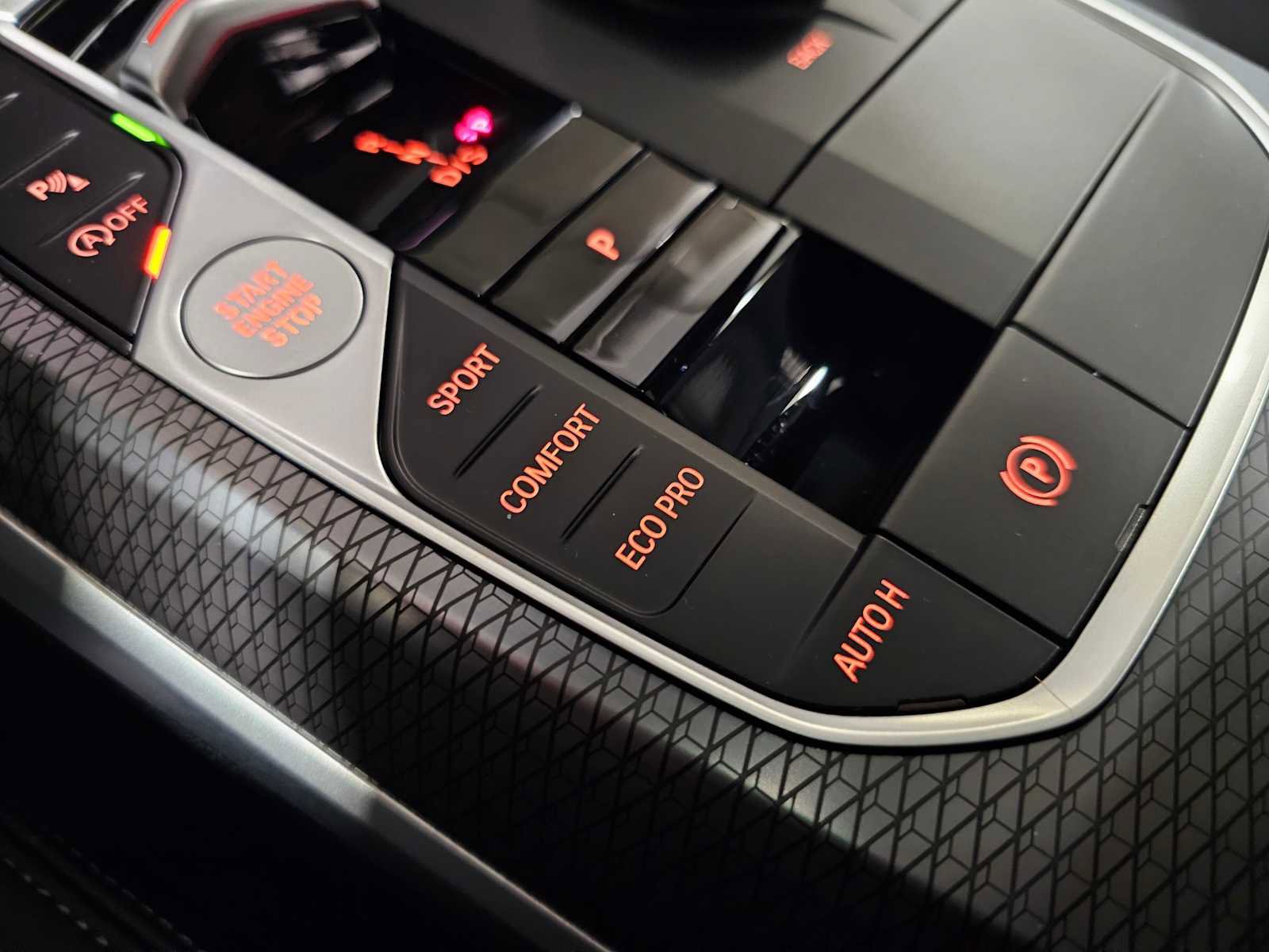 Used 2025 BMW 330i xDrive 330i xDrive w/ Premium Package image 22