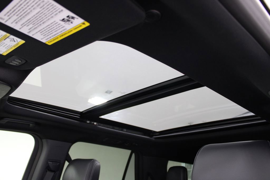 Used 2025 Ford Expedition Platinum w/ Stealth Appearance Package image 47