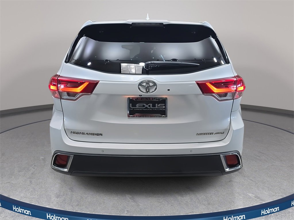 Used 2019 Toyota Highlander Limited image 7