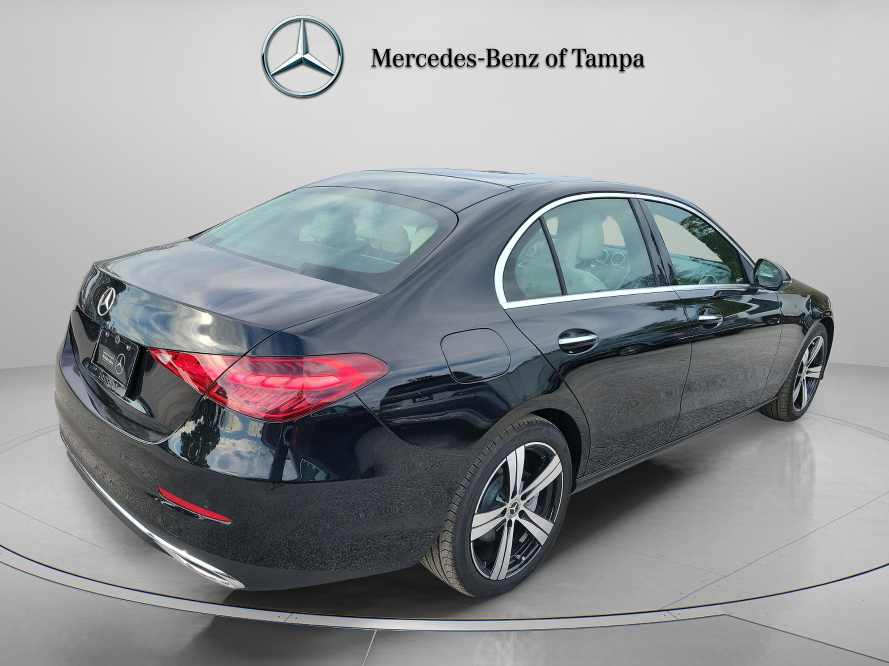 Certified 2025 Mercedes-Benz C 300 Sedan image 4