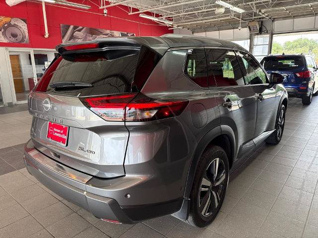 Certified 2025 Nissan Rogue SL AWD/4WD image 7