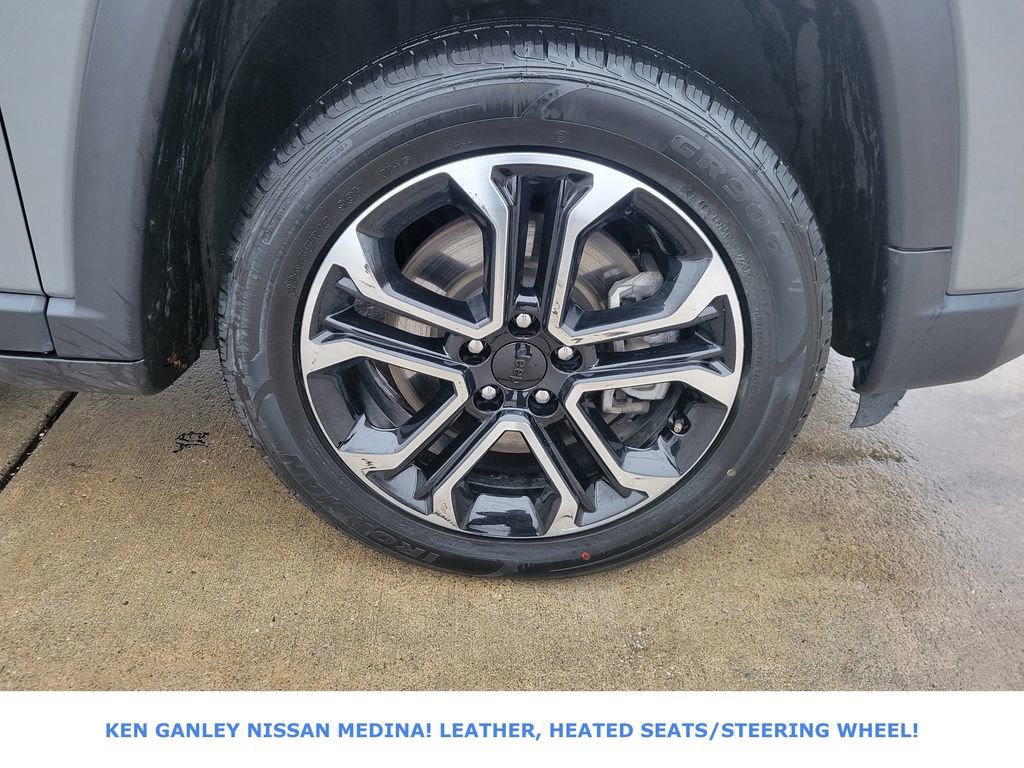 Used 2023 Jeep Compass Limited image 22