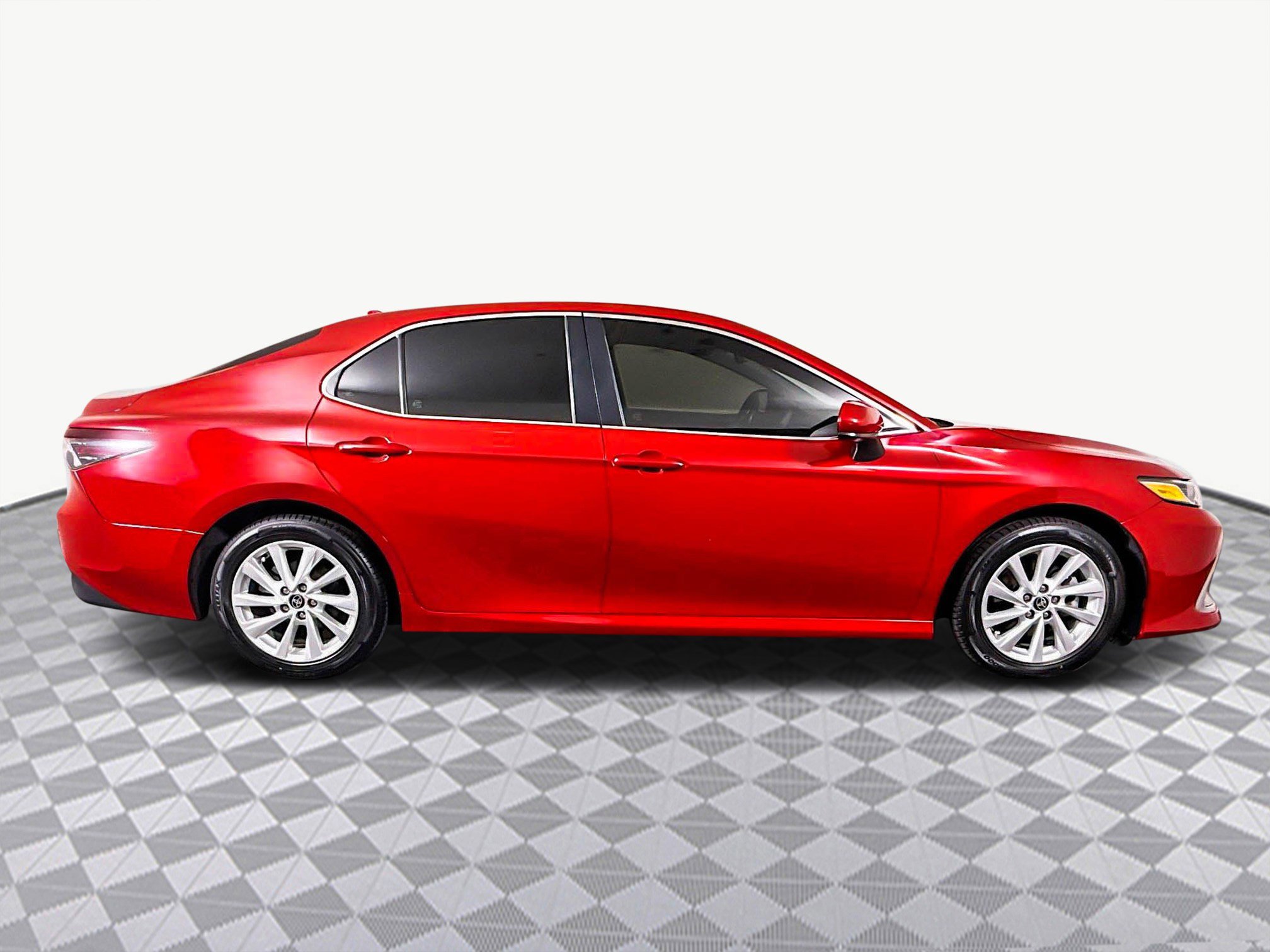 Used 2024 Toyota Camry LE image 11