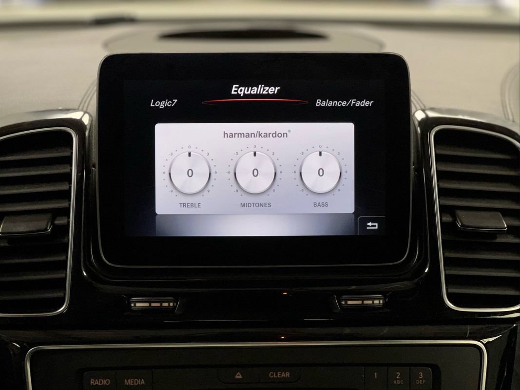 Used 2018 Mercedes-Benz GLS 550 4MATIC w/ Driver Assistance Package image 28