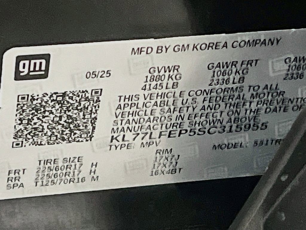 Used 2025 Chevrolet Trax LS w/ Driver Confidence Package FWD image 30