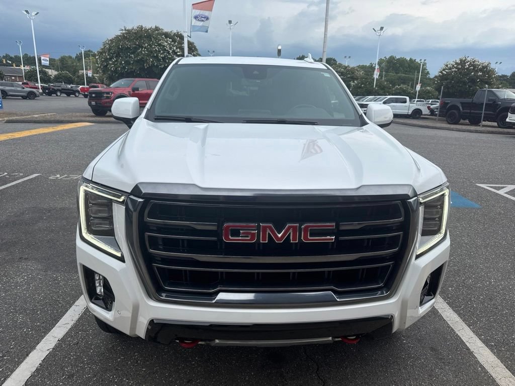 Used 2023 GMC Yukon XL AT4 w/ Max Trailering Package AWD/4WD image 3