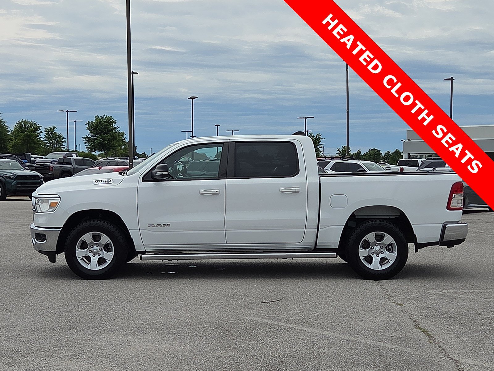 Used 2022 RAM 1500 Big Horn AWD/4WD image 3