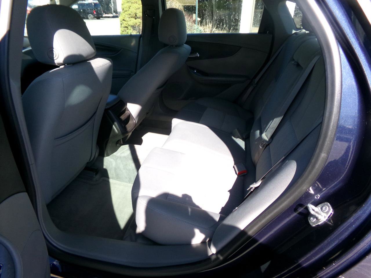 Used 2015 Chevrolet Impala LS w/ LS Convenience Package FWD image 11