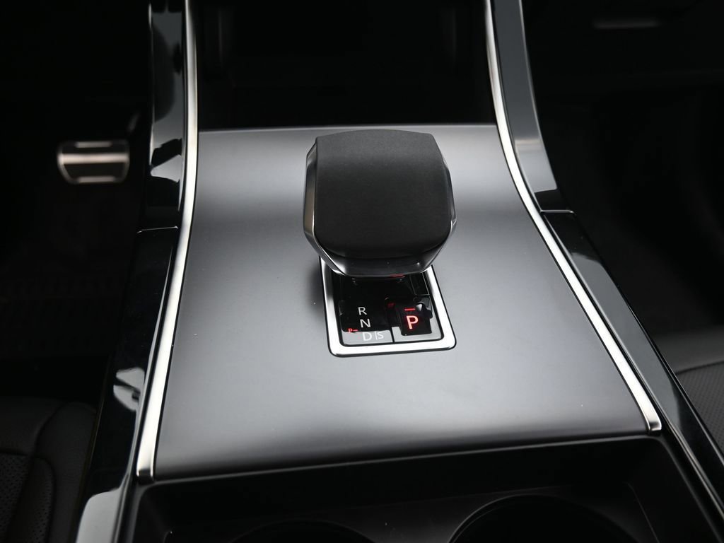 Used 2025 Land Rover Range Rover Evoque Dynamic SE image 21