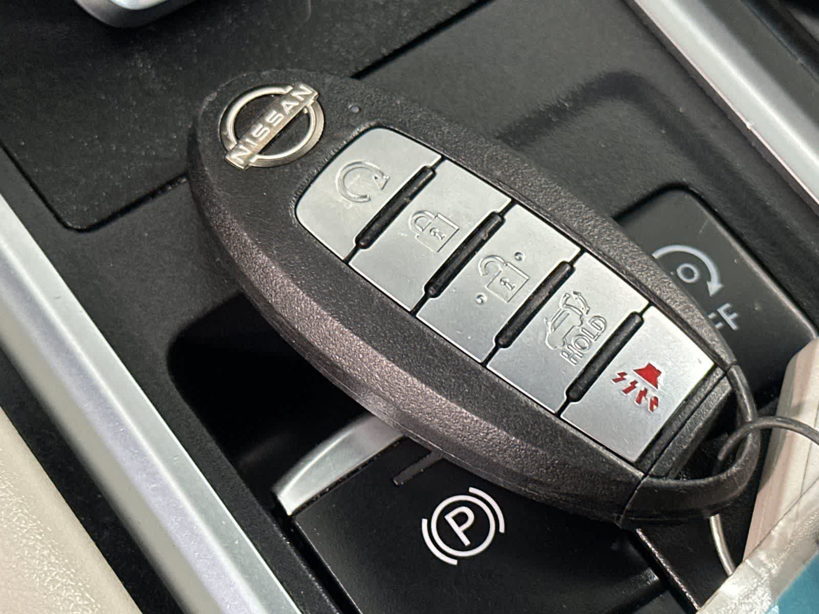 Used 2022 Nissan Pathfinder SL w/ SL Premium Package FWD image 29