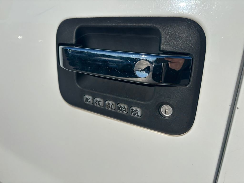 Used 2012 Ford F150 XLT AWD/4WD image 15