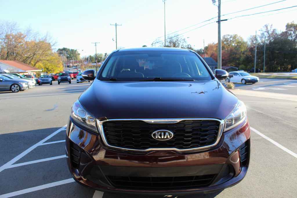 Used 2019 Kia Sorento LX image 2