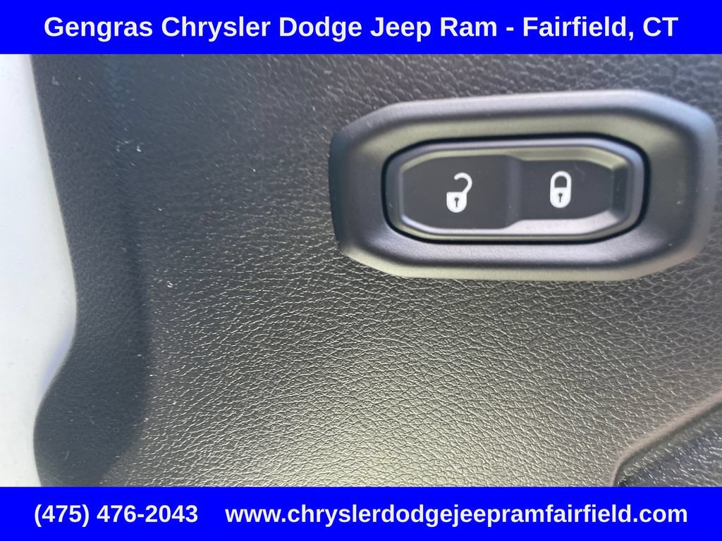 Certified 2024 Jeep Wrangler Unlimited w/ Convenience Group AWD/4WD image 21