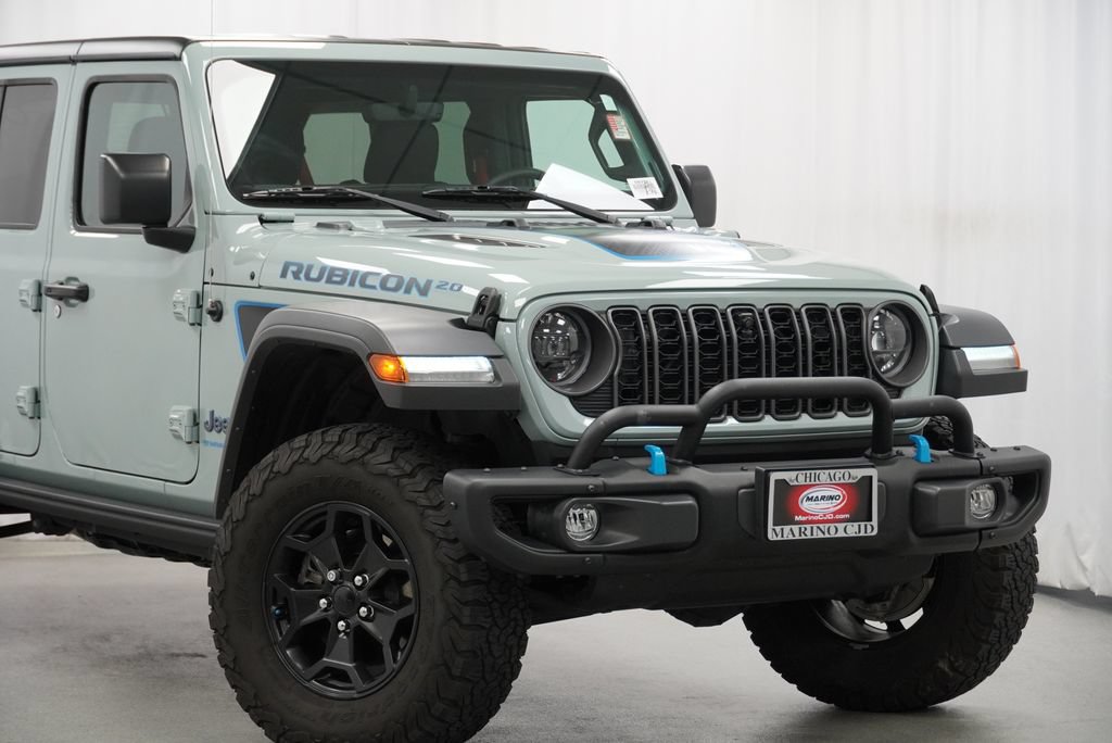 Used 2023 Jeep Wrangler Unlimited Rubicon 4xe AWD/4WD video 3