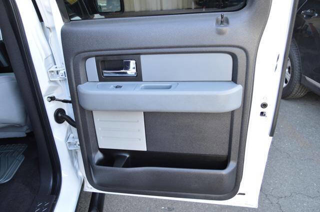 Used 2013 Ford F150 XLT w/ Mid Equipment Group image 47