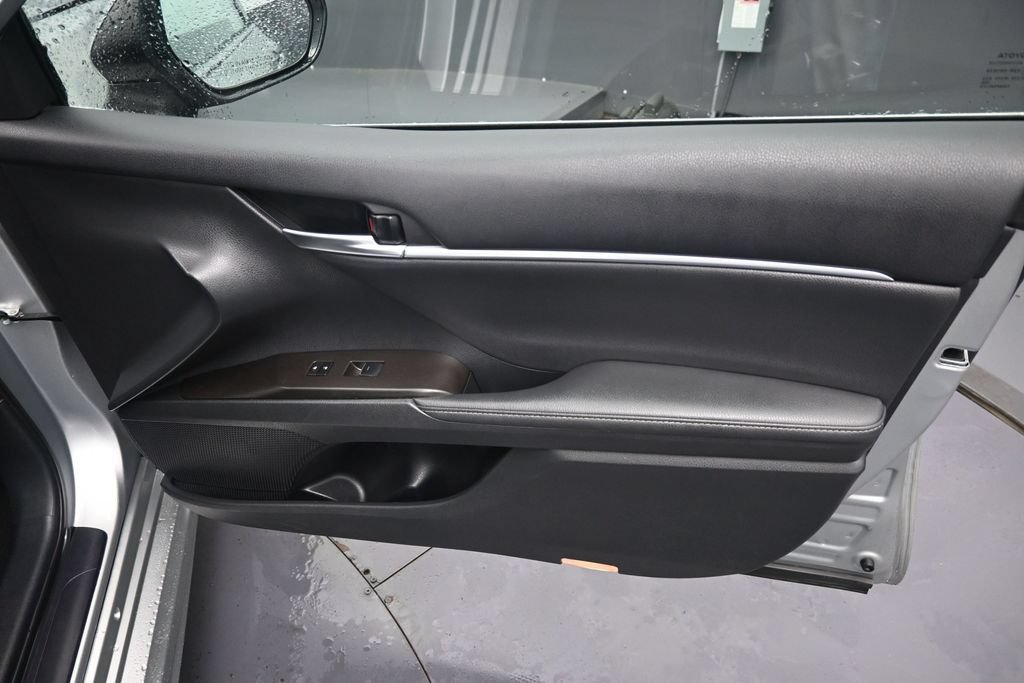Used 2024 Toyota Camry XSE FWD image 32